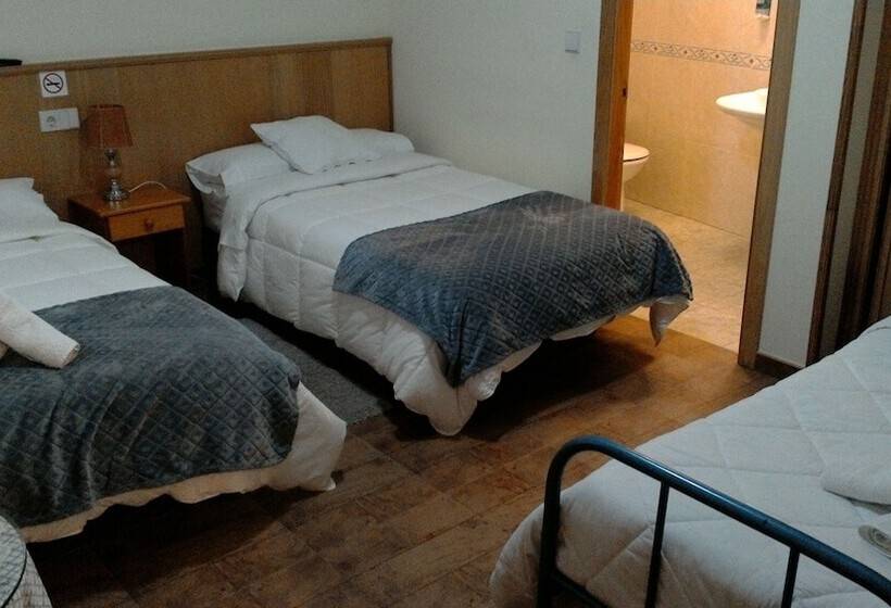 بنسيون Hostal Ponte Dos Santos