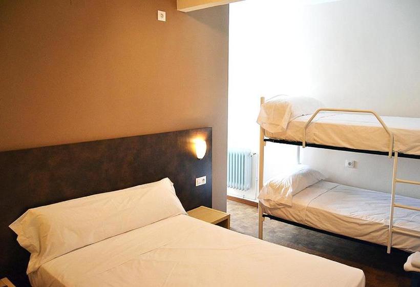 پانسیون Hostal Restaurante Los Mellizos