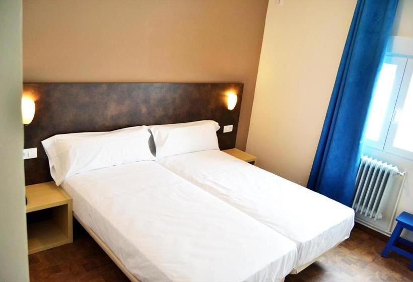 פנסיון Hostal Restaurante Los Mellizos