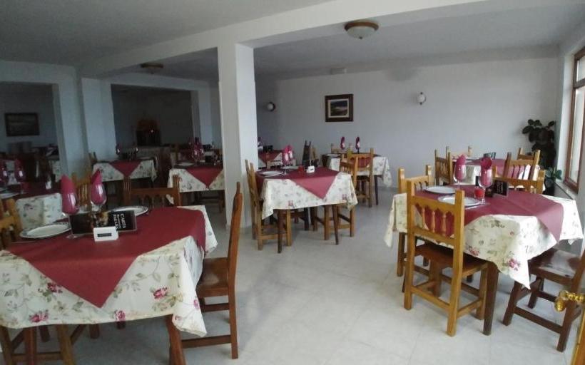 Пансион Hostal Restaurante Parajes