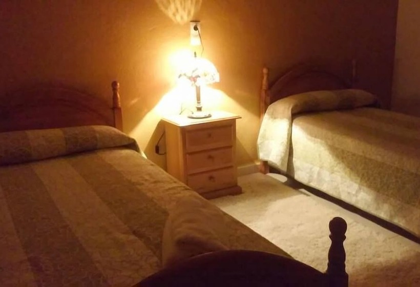 פנסיון Hostal Rural Ben Nassar