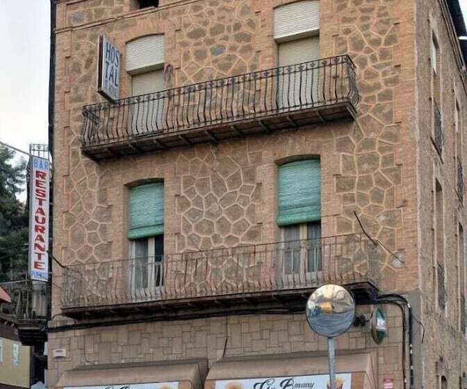 פנסיון Hostal Sant Miquel