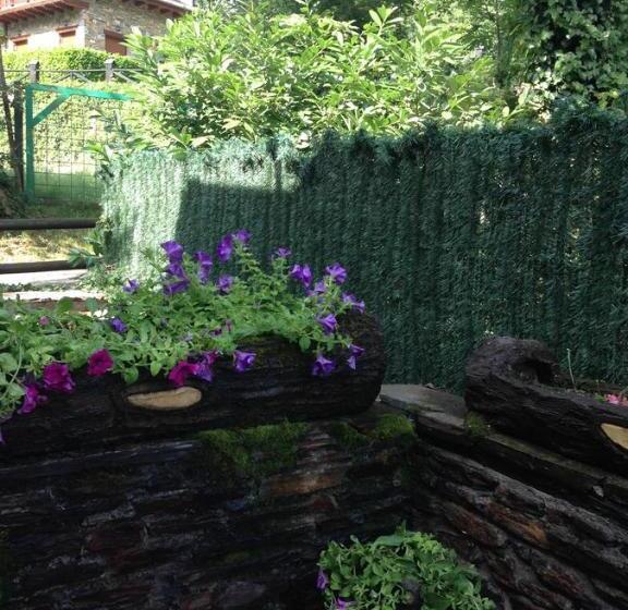 פנסיון Ostau Dera Nheu