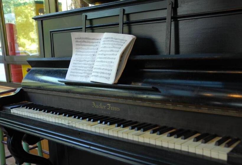 פנסיון Ostau Dera Nheu