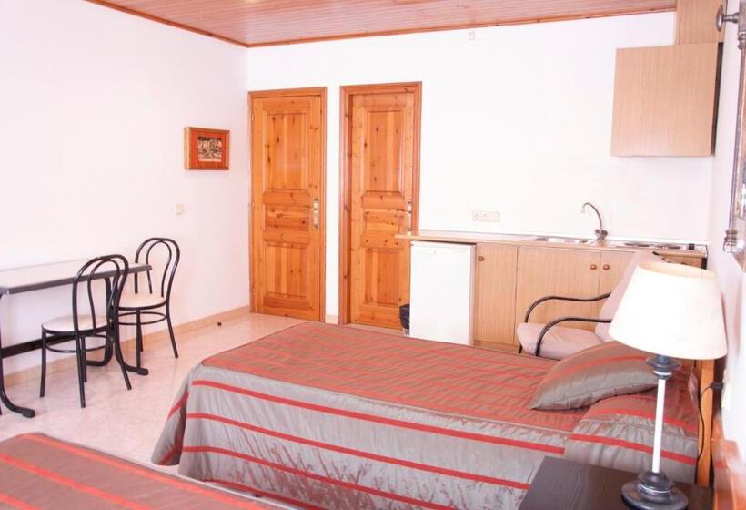 פנסיון Ostau Dera Nheu