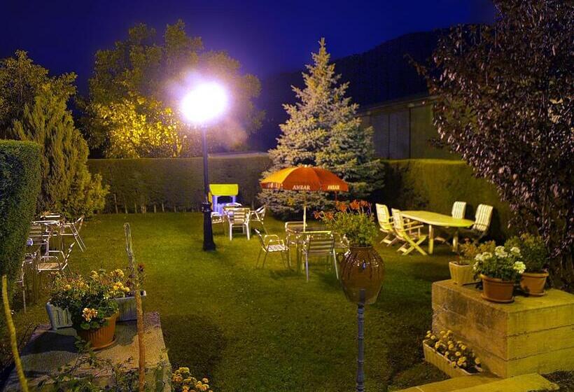 Aparta Hotel Puertolas