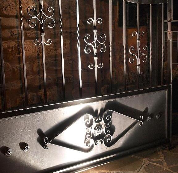 Aparta Hotel Puertolas