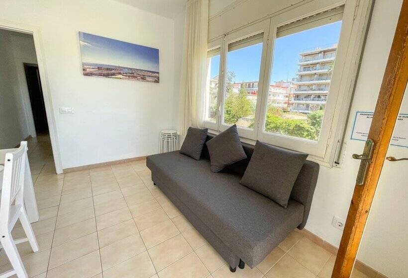 Apartamentos Sol y Mar Segur 3000