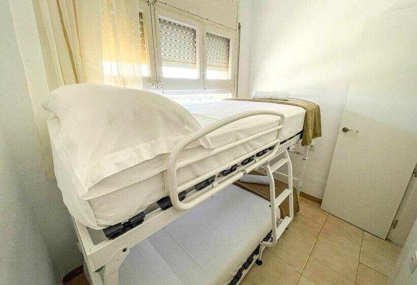 Apartamentos Sol y Mar Segur 3000