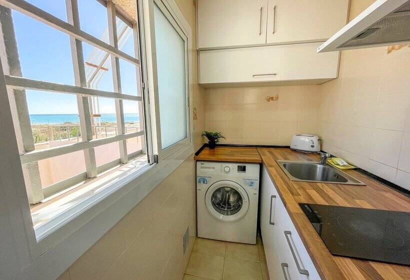 Apartamentos Sol y Mar Segur 3000