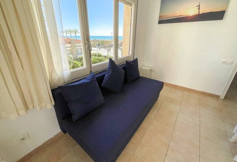 Apartamentos Sol y Mar Segur 3000