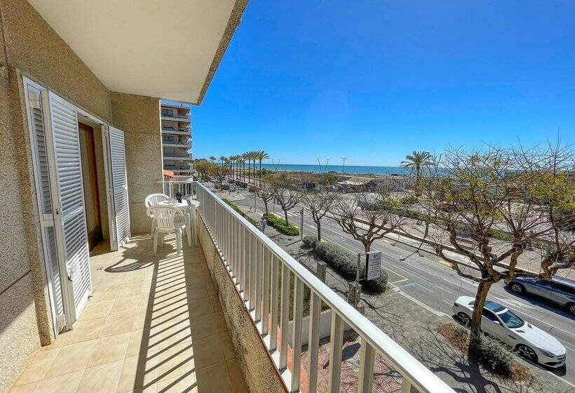 Apartamentos Sol y Mar Segur 3000