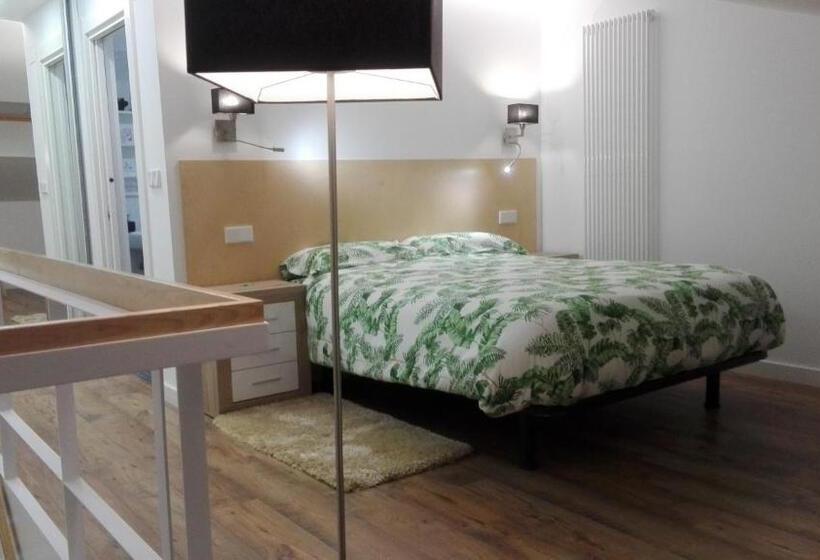 Apartamentos Turísticos Los Picos