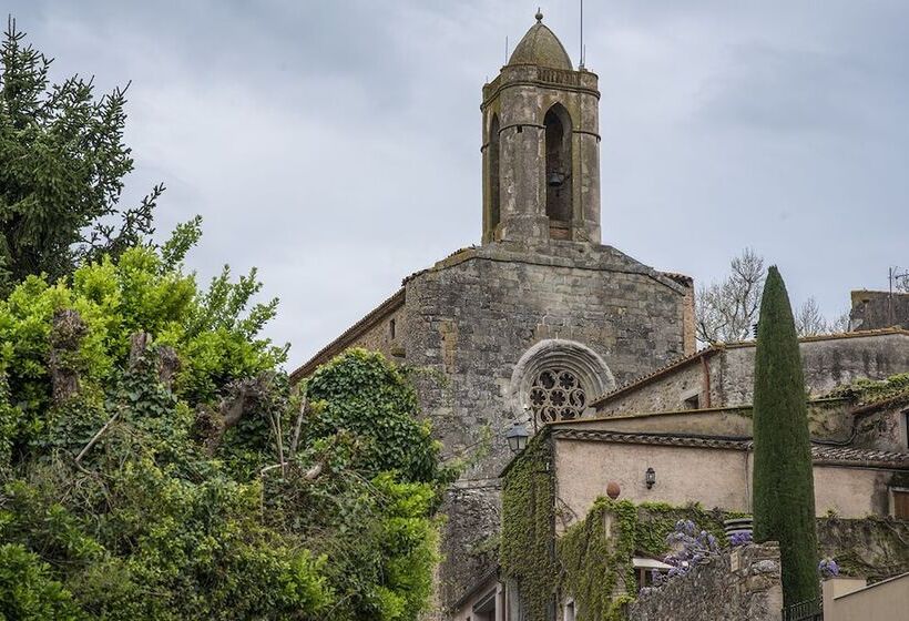 بنسيون Cal Nou 9   Adults Only