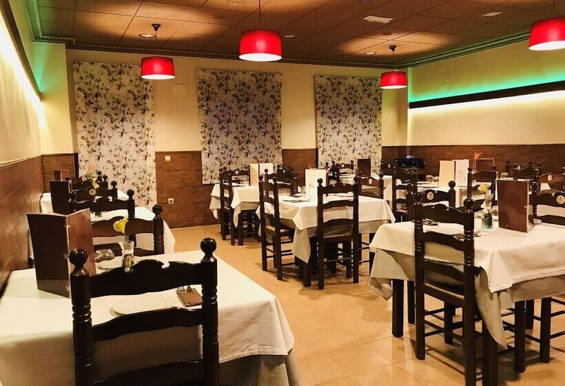 פנסיון El Jardin De Las Eras