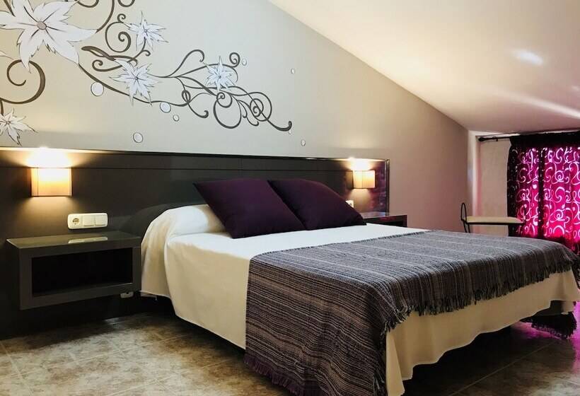 פנסיון El Jardin De Las Eras