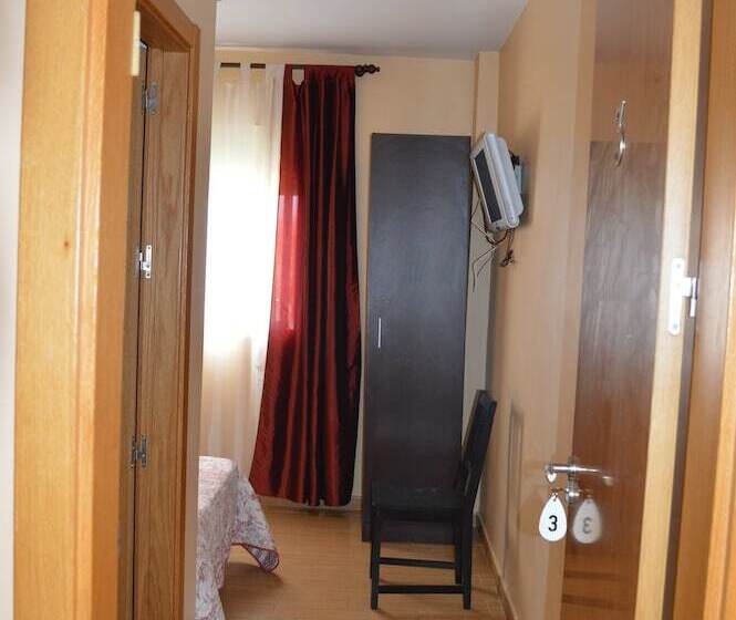 ペンション Hostal Balcón De Extremadura