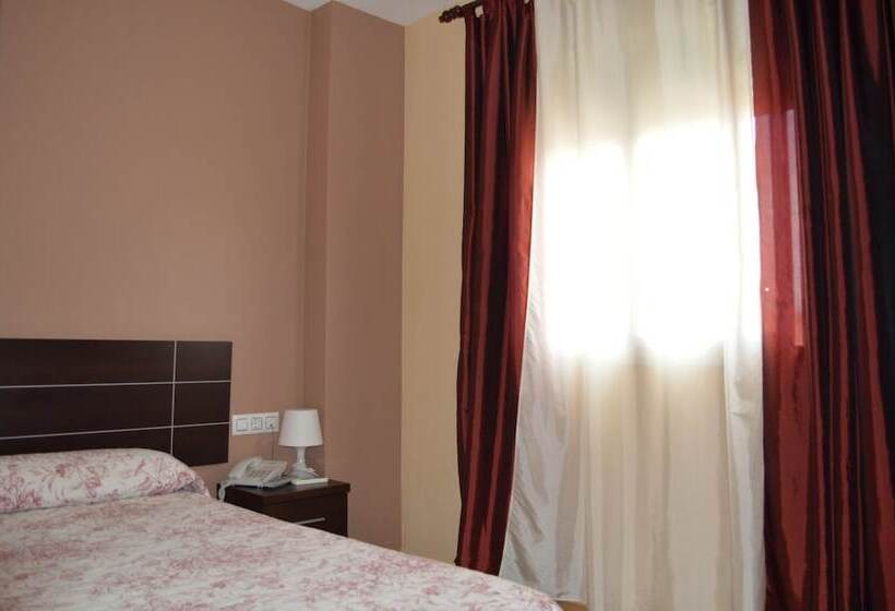 ペンション Hostal Balcón De Extremadura