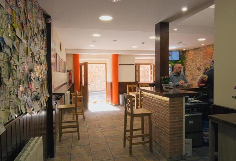 膳宿费 Hostal Bar Restaurante La Fuente