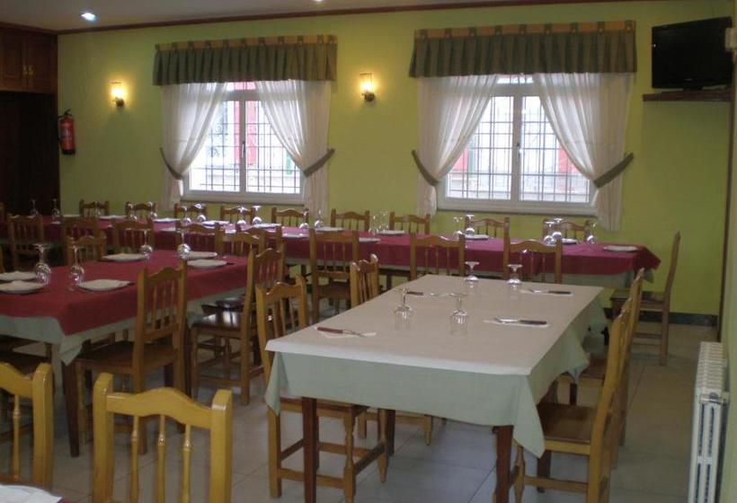 펜션 Hostal Catro Ventos