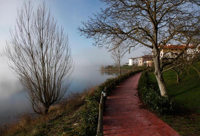 پانسیون Hostal Etxeberri