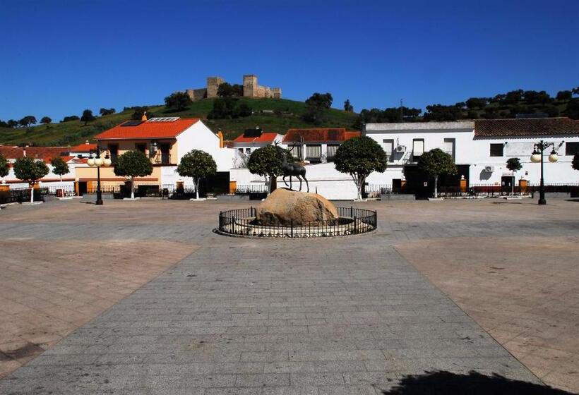 פנסיון Hostal La Encina