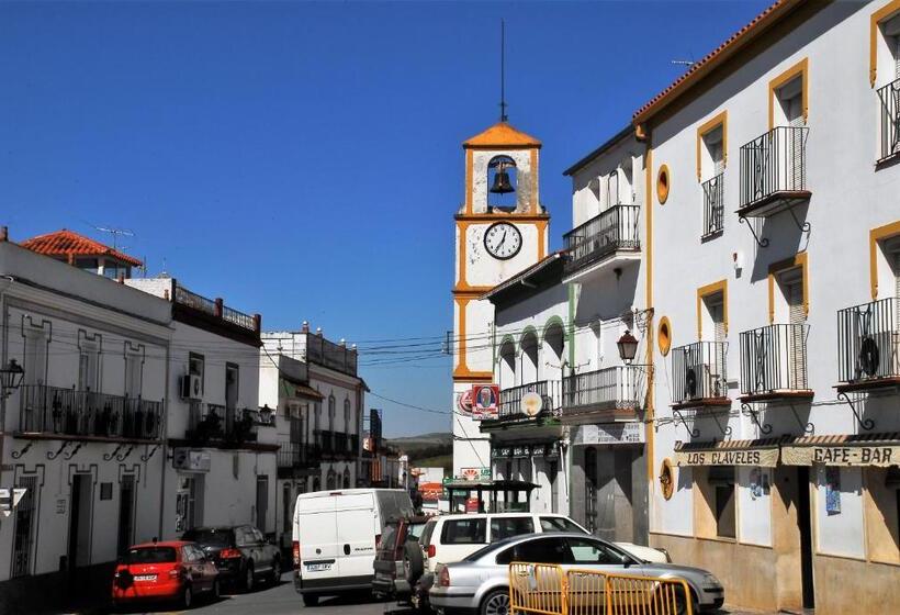 פנסיון Hostal La Encina