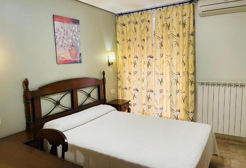 پانسیون Hostal Labranza