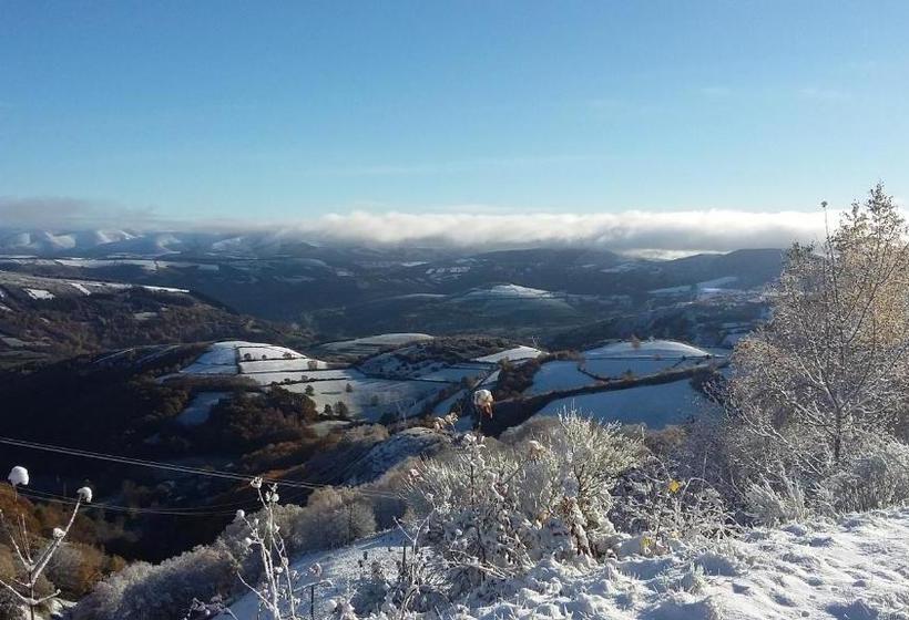 פנסיון Hostal Santa Maria Do Poio