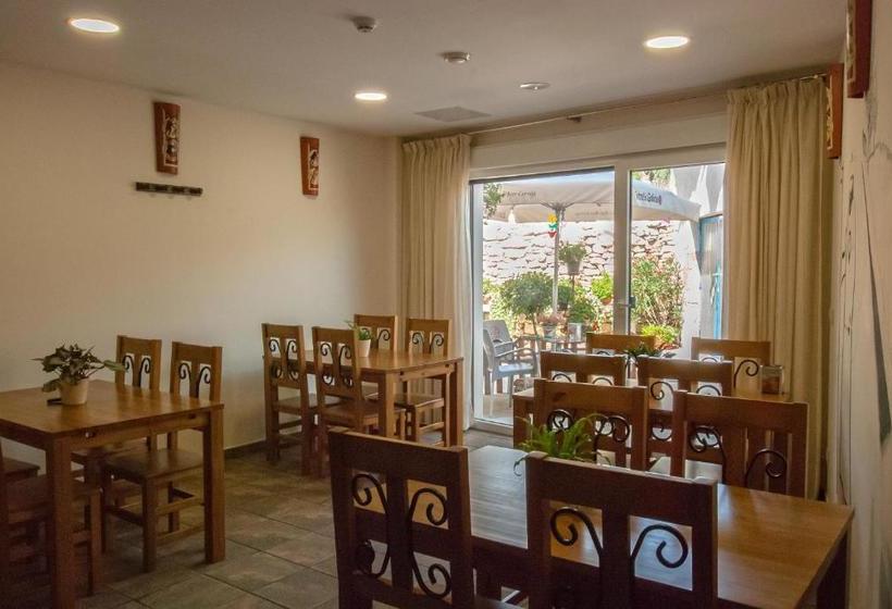 膳宿费 Hostal Bar Restaurante La Fuente