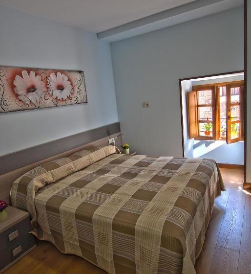 膳宿费 Hostal Bar Restaurante La Fuente