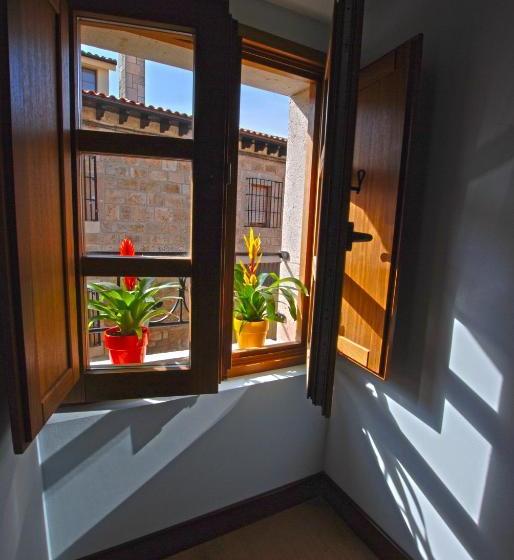 膳宿费 Hostal Bar Restaurante La Fuente