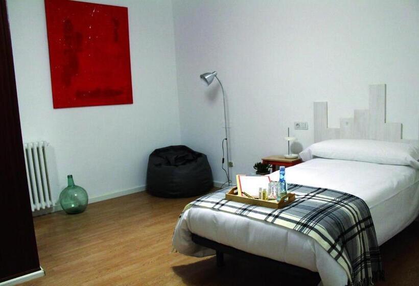 Пансион Mon Comeysueña Guesthouse