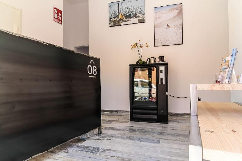 بنسيون The 8 Rooms House