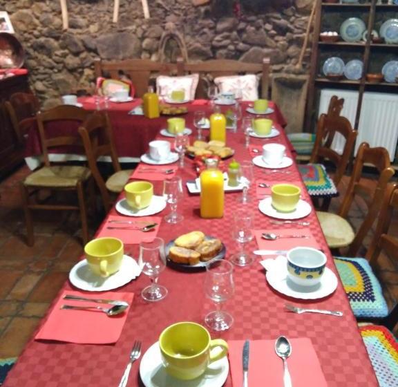 호스텔 Antigua Posada, Valle Del Jerte