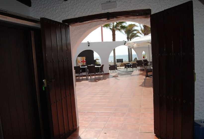 ユースホステル Hospedería Los Mellizos