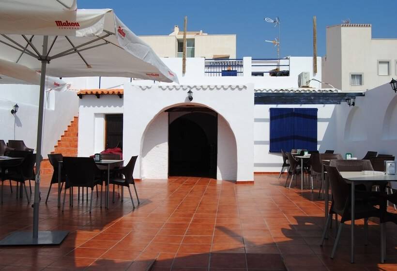 ユースホステル Hospedería Los Mellizos