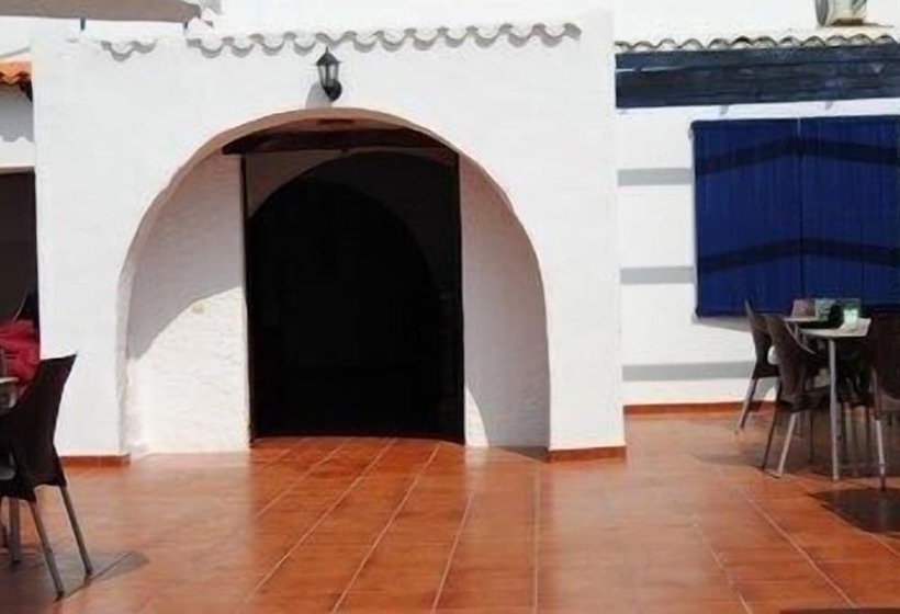 ユースホステル Hospedería Los Mellizos