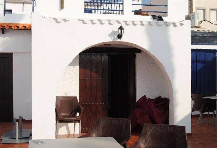 ユースホステル Hospedería Los Mellizos