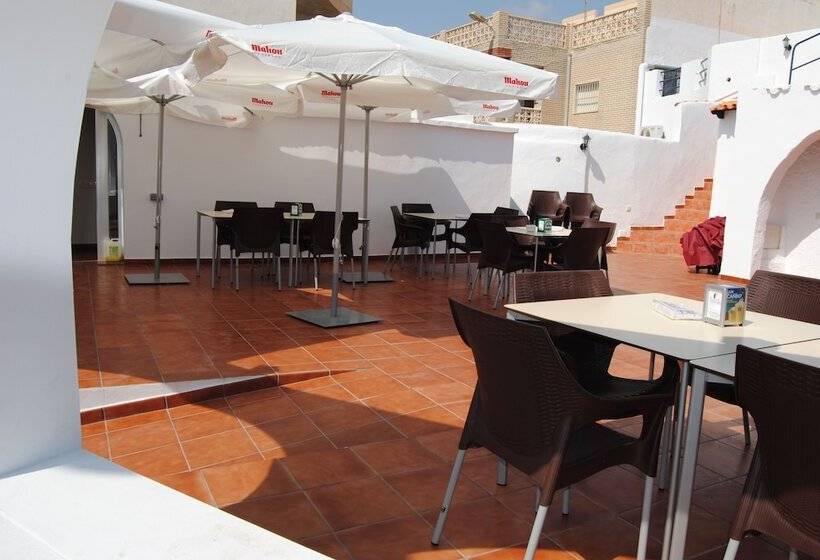 ユースホステル Hospedería Los Mellizos