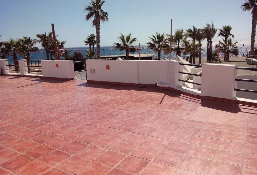 ユースホステル Hospedería Los Mellizos