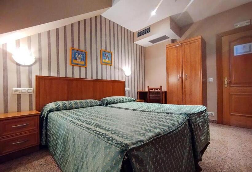 ユースホステル Hospedería Puerta De La Catedral