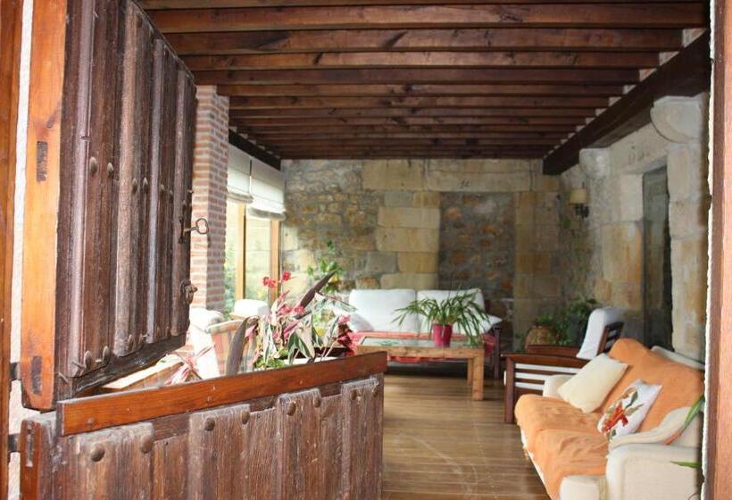 هاستل Posada De Peredo Y Villa