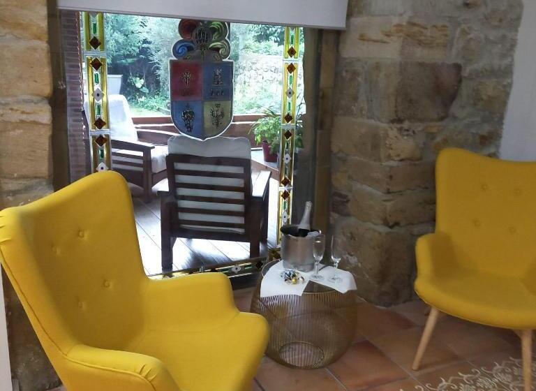 هاستل Posada De Peredo Y Villa