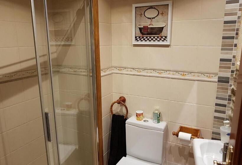 膳宿费 Aqua Rooms Sarria