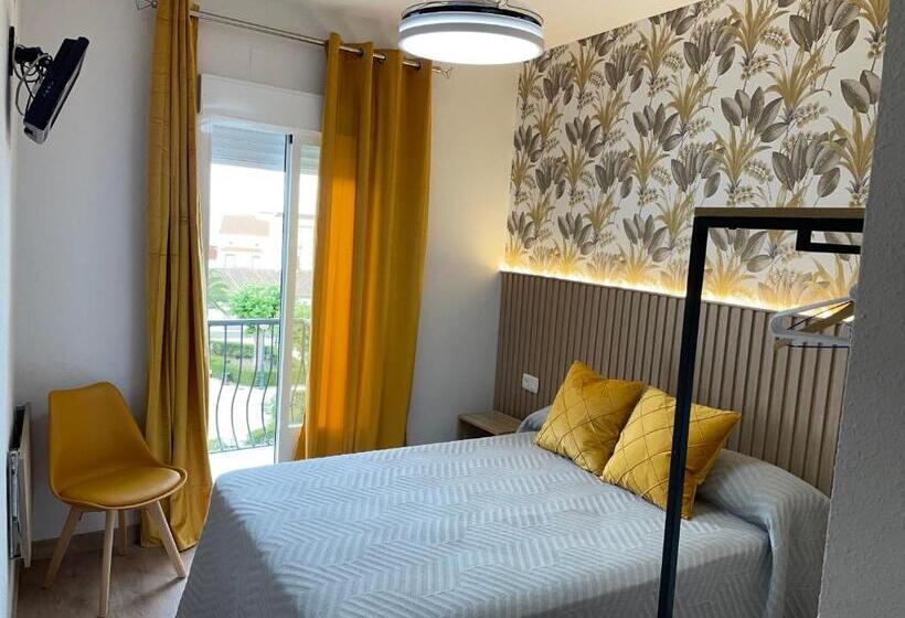 Пансион Hostal Calderón De La Barca