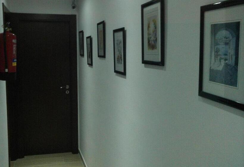 Пансион Hostal Cubelles