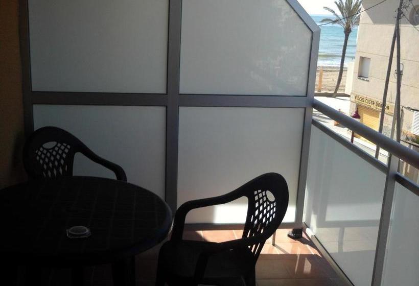 Пансион Hostal Cubelles