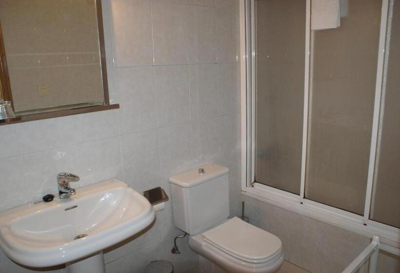 פנסיון Hostal Gran Sol