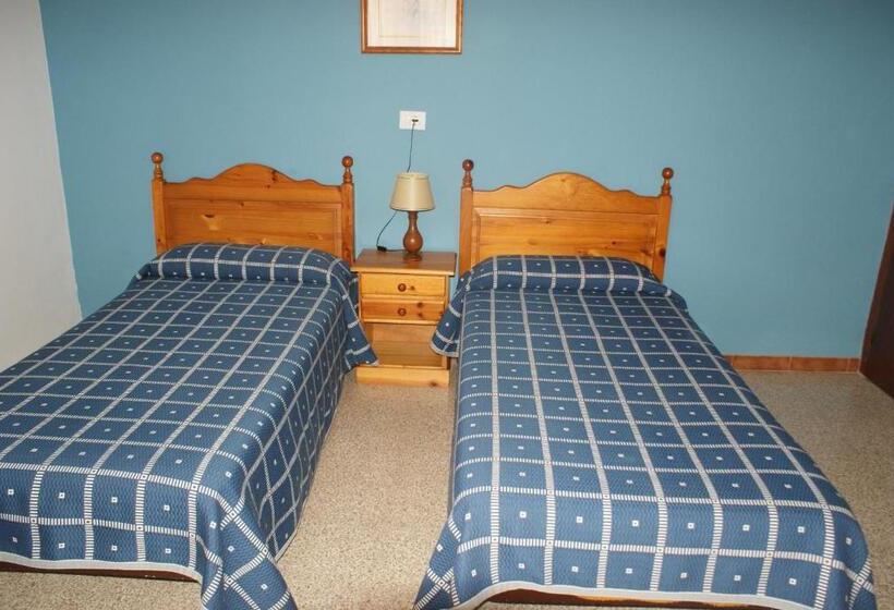 פנסיון Hostal Gran Sol